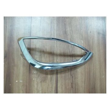 Bumper Cover Molding Front Right Fog Lamp Opening Trim w/Fog Lamps Chrome for Chrysler Pacifica 2017-2020