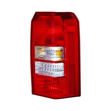 Tail Light Assembly Right 3 Bulb Design for Jeep Patriot 2007
