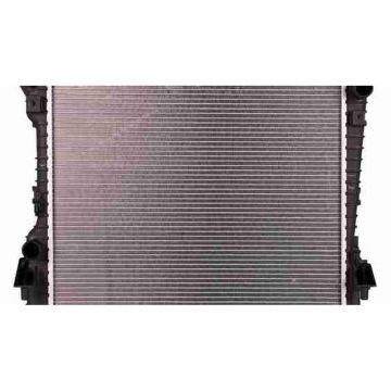 Radiator w/o Track Pack for Ford Mustang 2005-2014