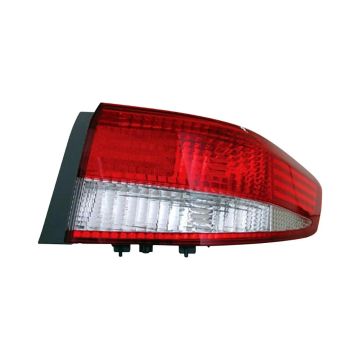Tail Light Assembly Right Body Mounted w/o Bulbs or Sockets for Honda Accord Sedan 2003-2004